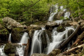 Dark Hollow Falls