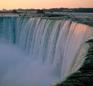 Travel Guide Niagara Falls Canada